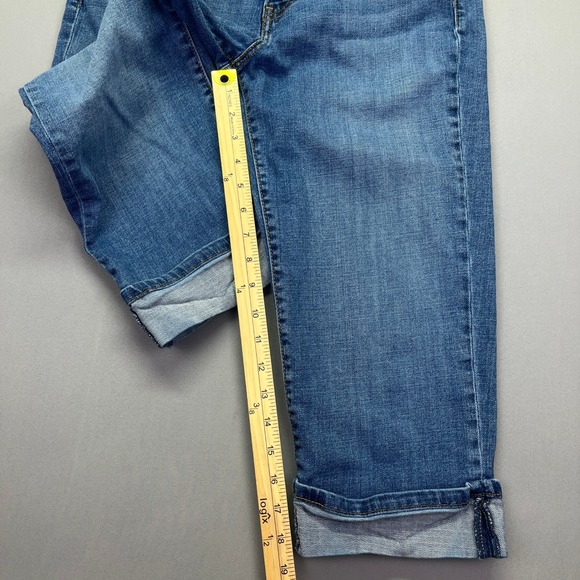 Signature Levi Strauss Capri Jeans Cuffed Hem Denim Blue Size 6 Fits 29" Grunge - Picture 3 of 11